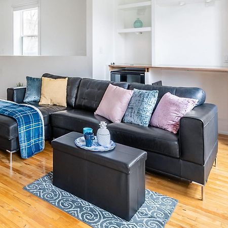 Modern 2 Bedroom Condo - Heart Of Leslieville Toronto Kültér fotó