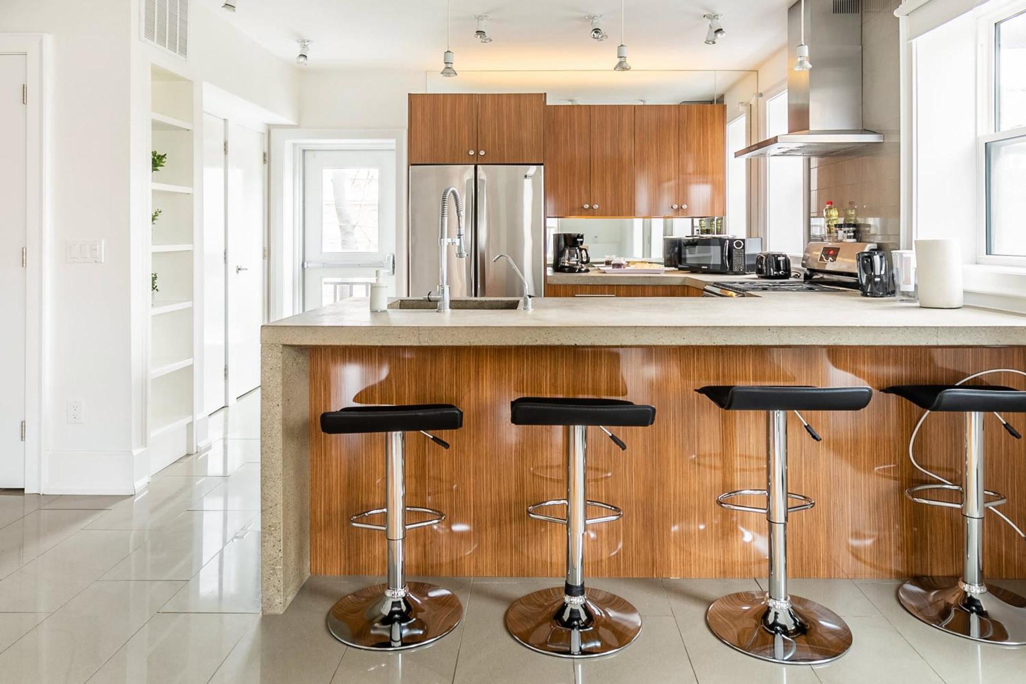 Modern 2 Bedroom Condo - Heart Of Leslieville Toronto Kültér fotó